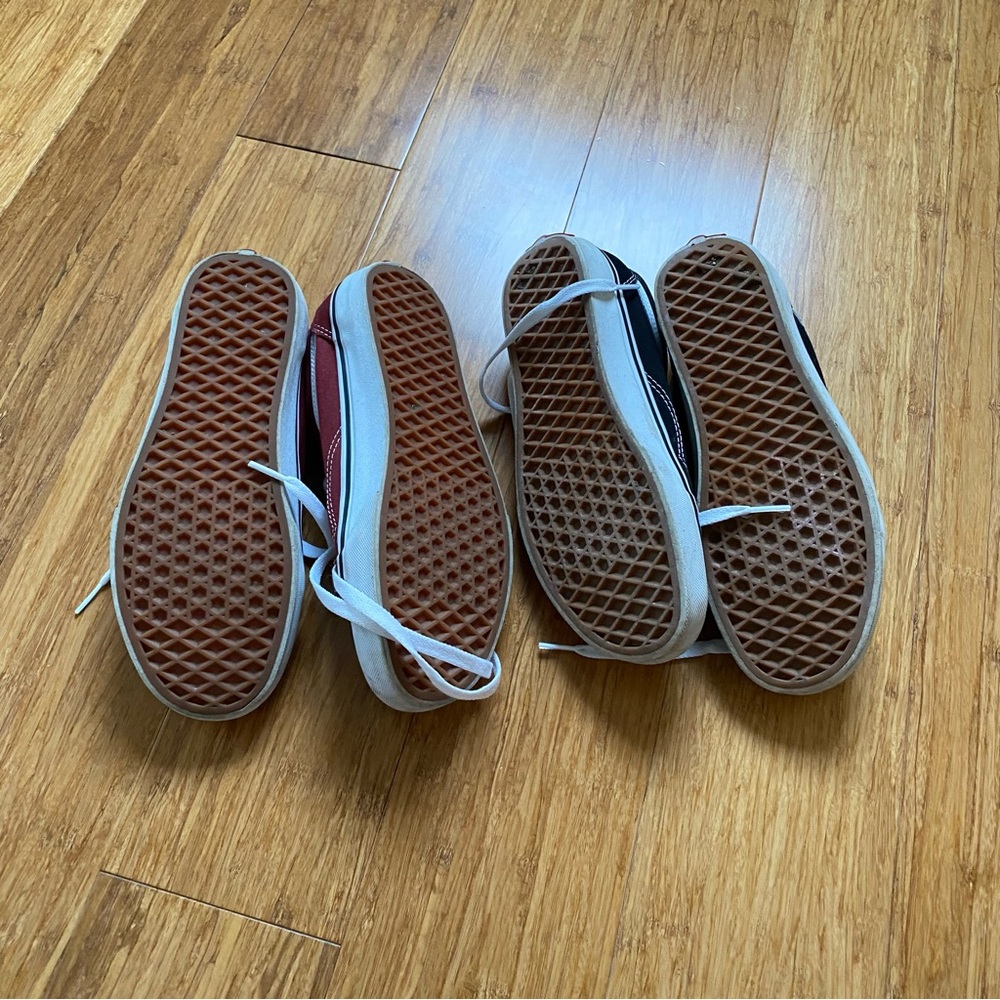 Two pairs of Vans Women’s 7.5 - Picture 2 of 7